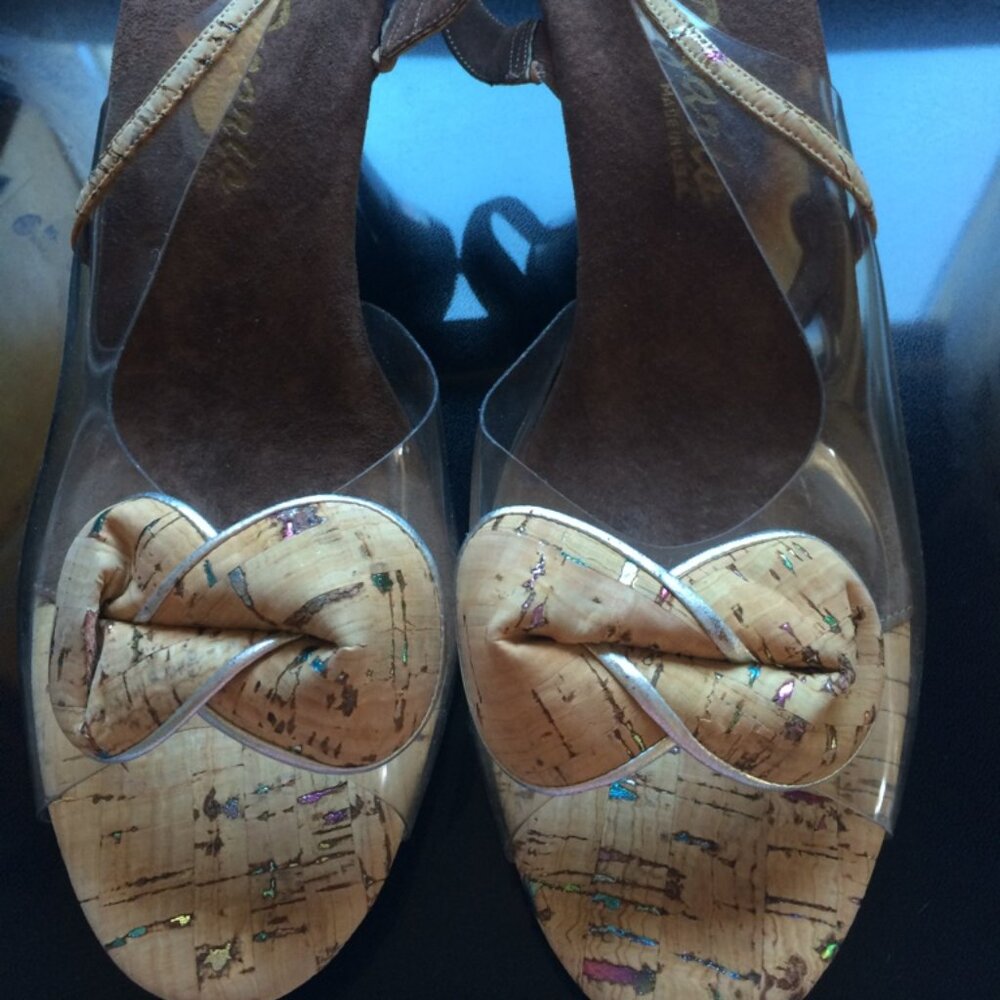 Dezario Retro Cork Bow Sandals - Literally from the 70's/80's!